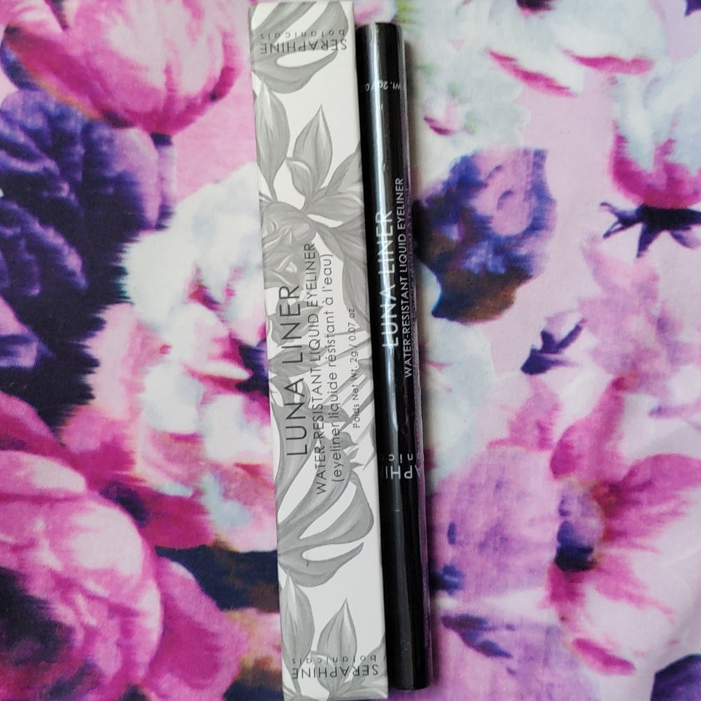 Seraphine Cosmetics liquid eyeliner
